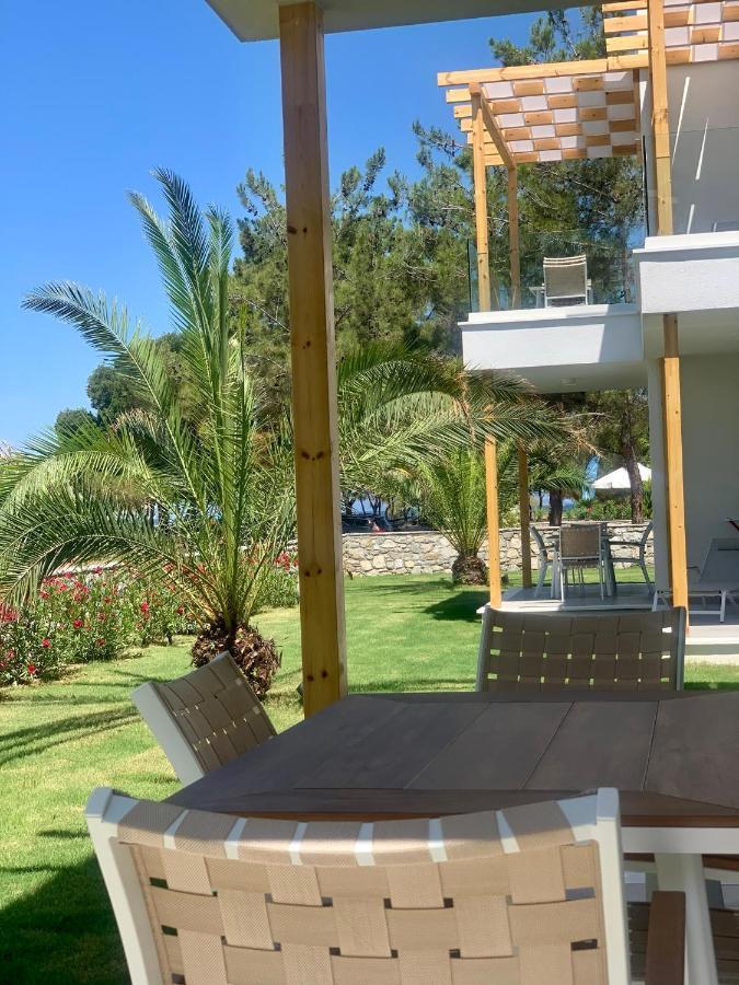 Nisea Beach Apartments Прінос Екстер'єр фото