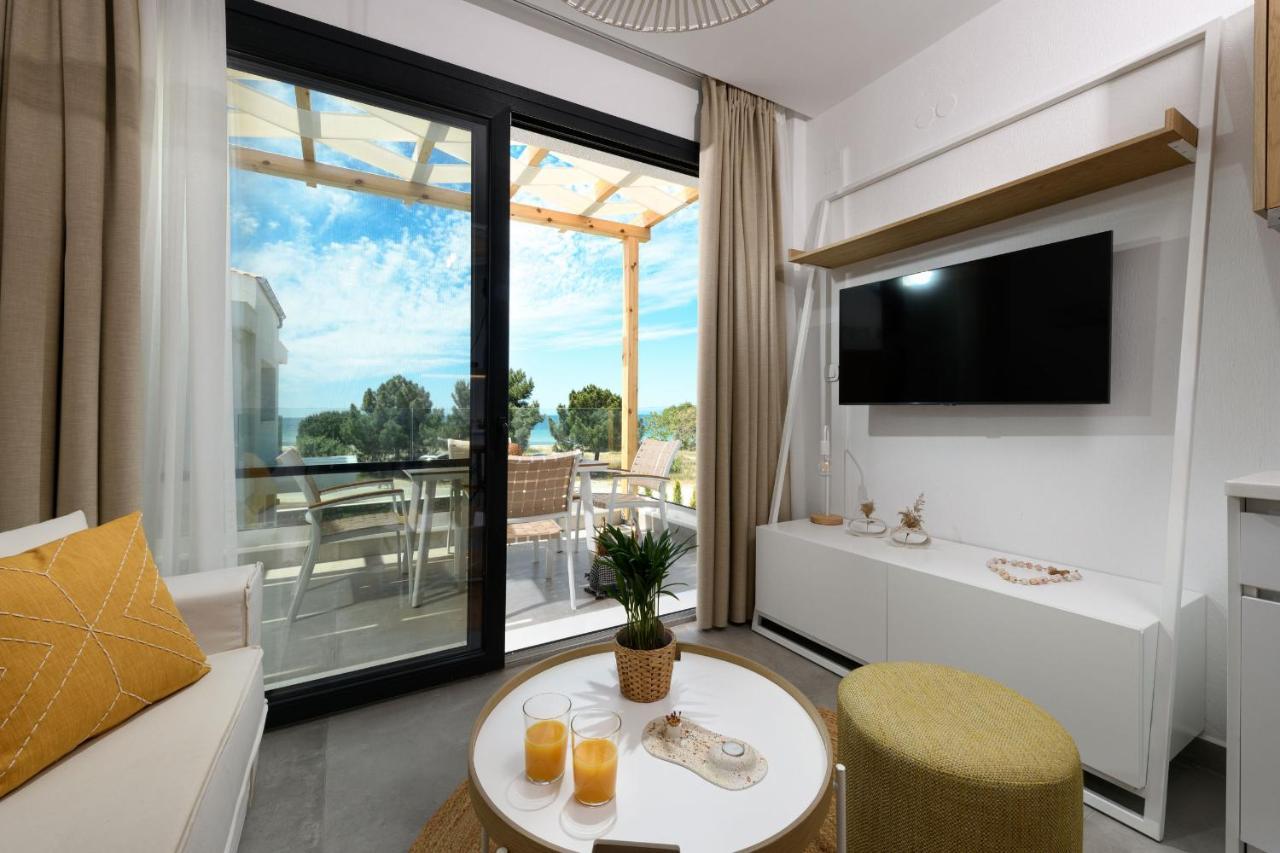 Nisea Beach Apartments Прінос Екстер'єр фото